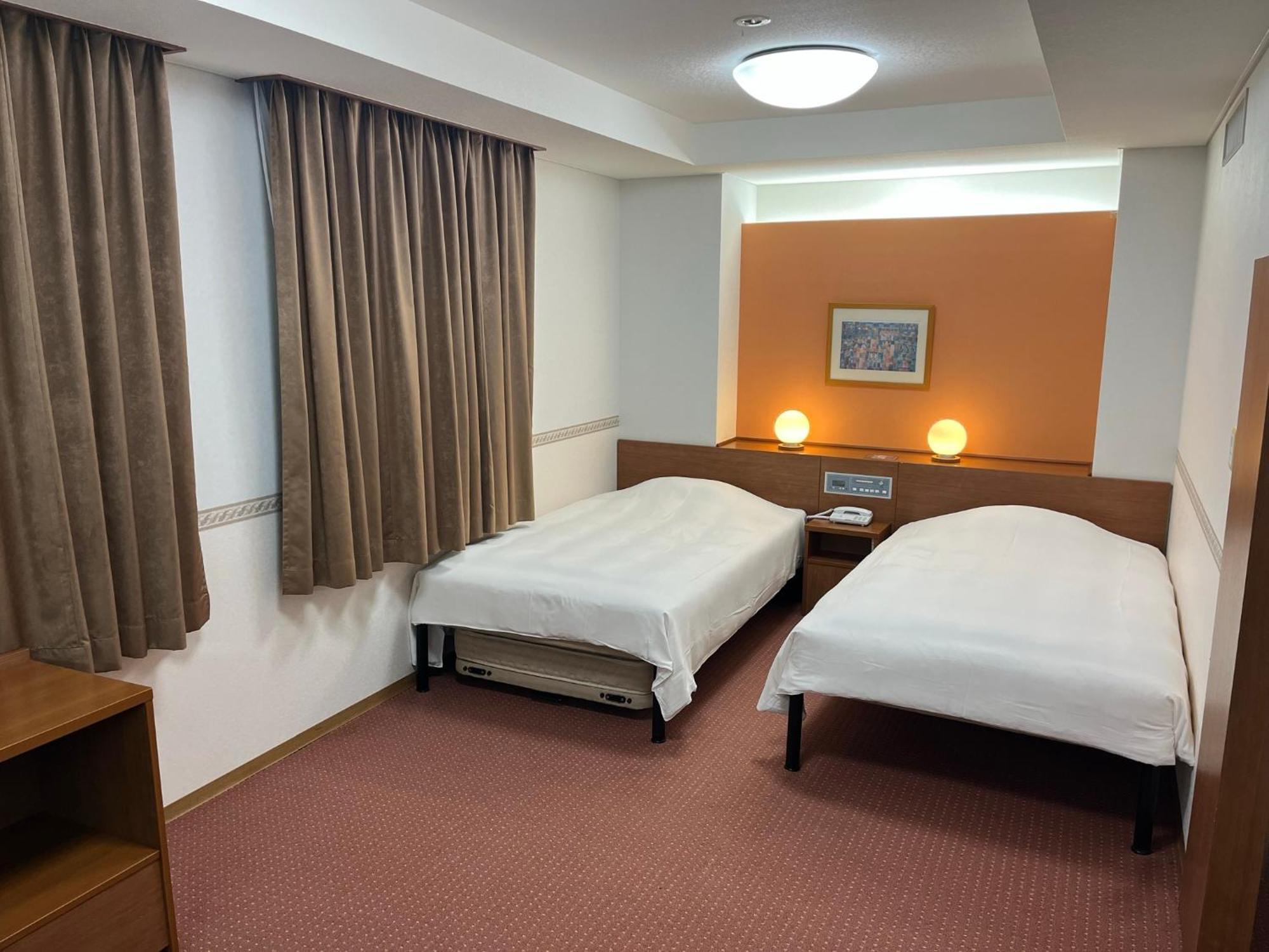 Hotel Alpha-One Gotemba Inter Экстерьер фото